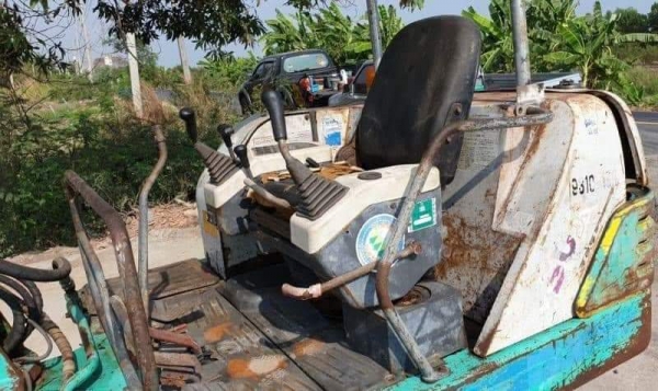 IHI30J  @185,000บาท  คอลโทลสั้นน้ำมันปั้มนี้ว   รถนอกสถาพดีพร้อมใช้เพิ่งนำเข้ามายังไม่เคยใช้งานในไทยเลยเครื่องมิสซู3สูบเครื่องดีปั้มเเรงบูมอาร์มสวยช่างล่างดีรถสวยไฟฟ้าเต็มเร็วแรงไม่โหลดพร้อมใช้สีเดิมๆเอกสารอินวอยล์สนใจคลิ๊ก081-989-1989หรั่งครับ