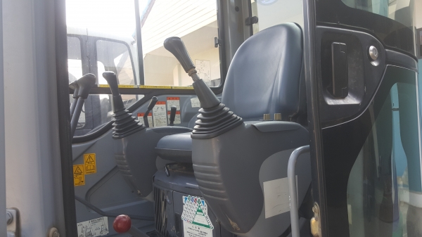 รถเข้าใหม่ PC40MRรกยอดนิยมญี่ปุ่นนำเข้าสภาพสวยจัดๆ ชั่วโมงน้อย3000กว่าพร้อมใช้งาน