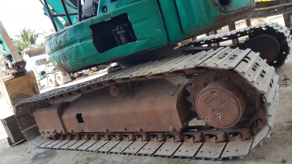 ขายรถขุดKomatsu PC45MR-1 เครื่องยนต์โคมัสสุ 4D84E-3E ขนาด 4 สูบ คอนโทรล(สั้น)น้ำมัน ปั๊มนิ้ว แทรคเหล็ก มีลายหัวเจาะ รถเดิมๆเก่านอก มีเอกสาร