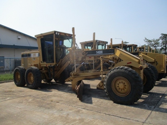 ขายรถเกรด Caterpillar รุ่น 140H ซีเรียล 2ZK04xxx ปี 1999 มือสองนำเข้าจากอเมริกา สภาพสวย พร้อมใช้งาน สนใจราคาต่อรองได้ค่ะ