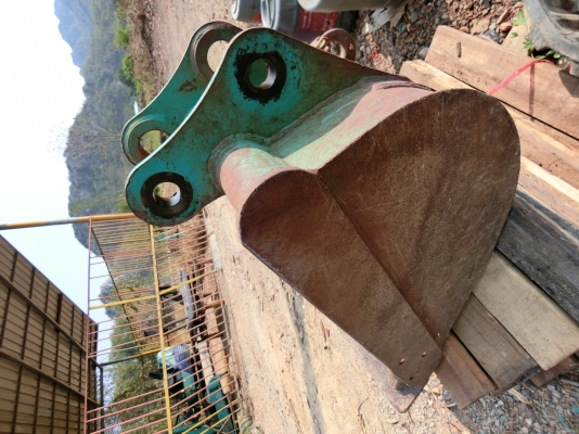 ????ขายบุ้งกี๋(เก่านอก) รูสลัก35มิล หน้ากว้าง50เซน ใส่รถขุดขนาดPc20-25-30-35 ????ราคา 8,000 บาท???? ☎️สนใจติดต่อ 096-3268553 (สถิตย์พันธ์) ????ID LINE 0963268553 ร้านรุ่งเจริญแทรกเตอร์ อำเภอพระพุทธบาท จังหวัดสระบุรี ????ขายบุ้งกี๋(เก่านอก) รูสลัก35มิล หน้ากว้าง50เซน ใส่รถขุดขนาดPc20-25-30-35 ????ราคา 8,000 บาท???? ☎️สนใจติดต่อ 096-3268553 (สถิตย์พันธ์) ????ID LINE 0963268553 ร้านรุ่งเจริญแทรกเตอร์ อำเภอพระพุทธบาท จังหวัดสระบุรี