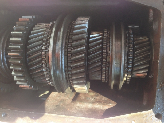 ขายเกียร์ HINO EH700 ปลายเกียร์ 4 เฟืองใหญ่ ขายเกียร์ HINO EH700 ปลายเกียร์ 4 เฟืองใหญ่