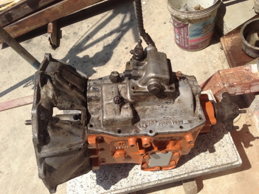 ขายเกียร์ HINO EH700 ปลายเกียร์ 4 เฟืองใหญ่