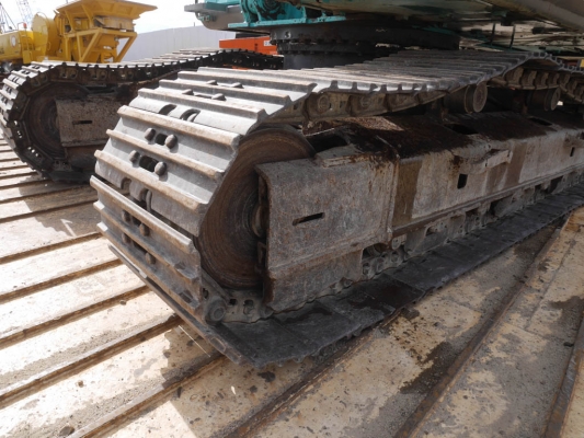 ขายรถขุด ยี่ห้อ KOBELCO รุ่น SK210