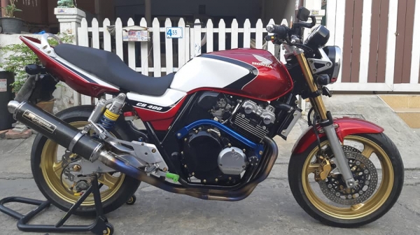 ขาย cb 400 vtec 3 ปี 2006 ทะเบียนแท้โอนขนส่ง