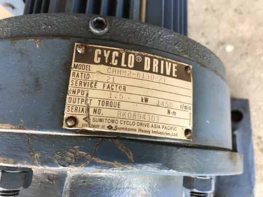 ขายมอเตอร์เกียร์ Cycro drive Sumitomo 2HP. 380V made in Japan อัตราทด 1:21 เพลาออกประมาณ 69รอบต่อนาที สภาพสวยเดิมๆ หมุนนิ่ม รุ่นเพลาใหญ่ทนงานหนัก พร้อมใช้งาน