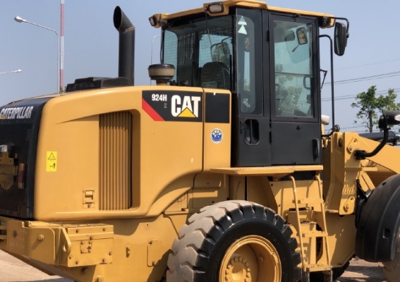 ขายรถตักล้อยาง CAT 924H ปี 2013 นำเข้าเองจากญี่ปุ่น สภาพสวยพร้อมใช้
