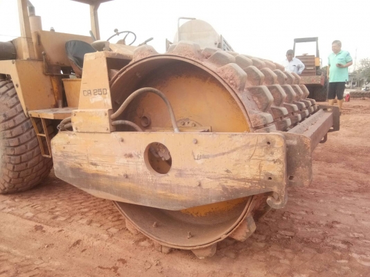 ขายรถบดไดนาแพคCA25D.10ตันสั่นสะเทือนสองเปลือกสองเพลาเอกสารอินวอย