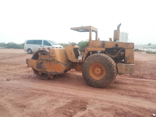 ขายรถบดไดนาแพคCA25D.10ตันสั่นสะเทือนสองเปลือกสองเพลาเอกสารอินวอย
