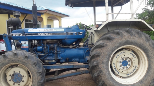 ขาย Ford 6610 2เพลา เพลาคาราโล่ 540000 บาท พร้อมเล่มทะเบียน