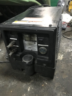 ( chiller )ปั้มระบายความร้อน ( water tank cooling chiller ) ( chiller )ปั้มระบายความร้อน ( water tank cooling chiller )