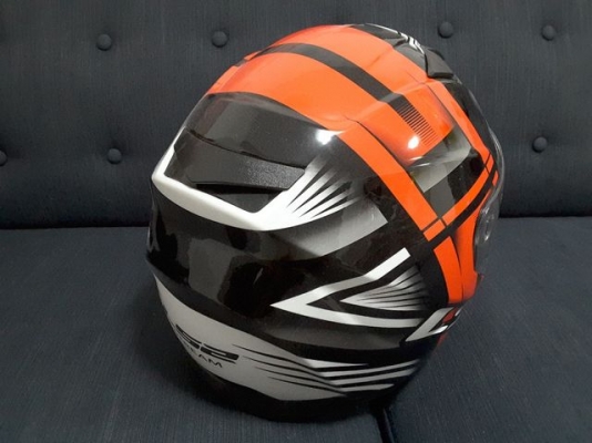 ขายหมวกLS2 Helmet เบอร์XL มีเเว่นกันเเดด แบรนประเทศสเปน สภาพดีเงาๆขายถูกมาก3700บาท. ขายหมวกLS2 Helmet เบอร์XL มีเเว่นกันเเดด แบรนประเทศสเปน สภาพดีเงาๆขายถูกมาก3700บาท.
