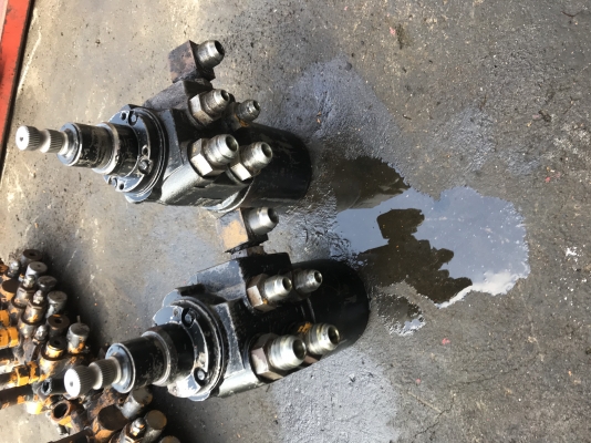 ขาย เตาพวงมาลัยโรเตอร์ รถตัก รถเกรดเดอร์ลูกใหญ่ เก่าญี่ปุ่น