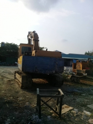 ขายรถแบคโฮ PC200-3