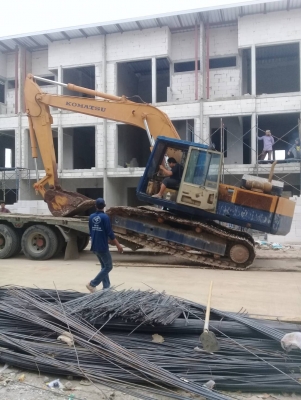 ขายรถแบคโฮ PC200-3