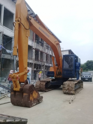 ขายรถแบคโฮ PC200-3