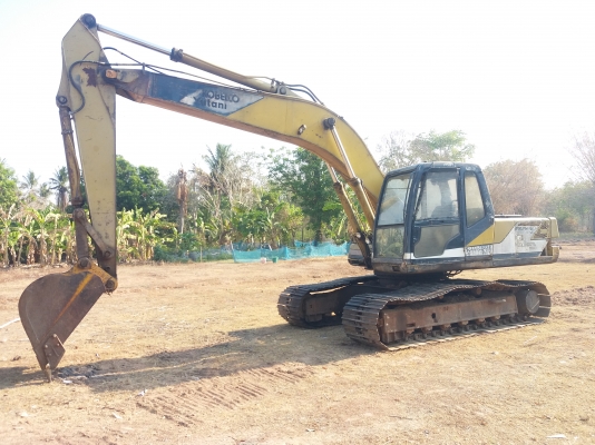 ขาย 435,000 KOBELCO sk 200-3 เครื่องดี ปั้มแรง ไฟฟ้าตัด เอวแน่น ช่วงล่างสวย รถพร้อมใช้ เอกสารชื้อขาย รถอยู่ นางรอง  บุรีรัมย์ 090-772-3710 090-772-3708