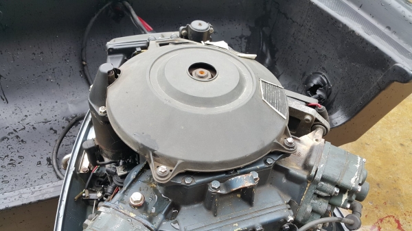 ขายเรือเร็วพร้อมเทรลเลอร์ครับติดต่อ0818590444