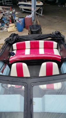 ขายเรือเร็วพร้อมเทรลเลอร์ครับติดต่อ0818590444