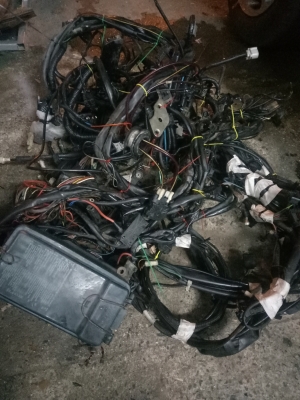 ชุดไฟเครื่องยนต์และไฟทั้งหมดของรถเบน190e