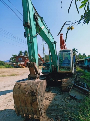 ขายจ้า..KOBELCO SK120-2 มาร์คไฟว์ เก่าใน  สภาพสวย เดิมๆๆ ไฟฟ้าครบ ตัวเดิน LC แทรค ใหญ่ เครื่องปั๊มดี เอกสารอินวอย โทร 089-3818694 จ๊อย