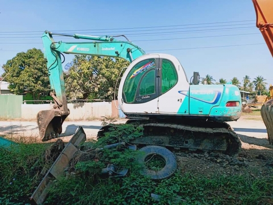 ขายจ้า..KOBELCO SK120-2 มาร์คไฟว์ เก่าใน  สภาพสวย เดิมๆๆ ไฟฟ้าครบ ตัวเดิน LC แทรค ใหญ่ เครื่องปั๊มดี เอกสารอินวอย โทร 089-3818694 จ๊อย
