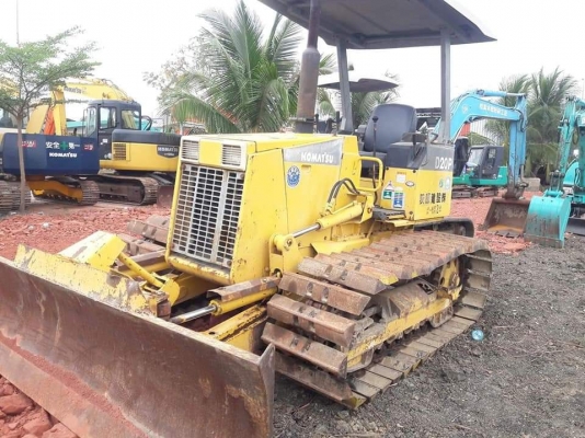 ขายจ้า..KOMATSU D20P-7E เก่านอกแท้  สภาพสวย เดิมๆๆ เครื่องปั๊มแห้ง ใช้งานมาน้อย โทร 089-3818694 จ๊อย