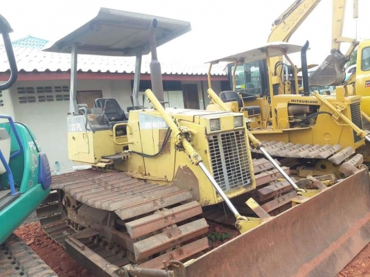 ขายจ้า..KOMATSU D20PL-7 เก่านอกแท้  สภาพสวย แทรค 70 เครื่องปั๊มแห้ง พร้อมใช้  โทร 089-3818694 จ๊อย..