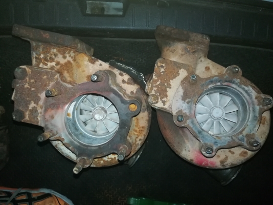 เทอร์โบรถบรรทุกไม่ทราบรุ่น ขนาดเท่ากับ hx55 ลูกละ 6,500 เทอร์โบรถบรรทุกไม่ทราบรุ่น ขนาดเท่ากับ hx55 ลูกละ 6,500