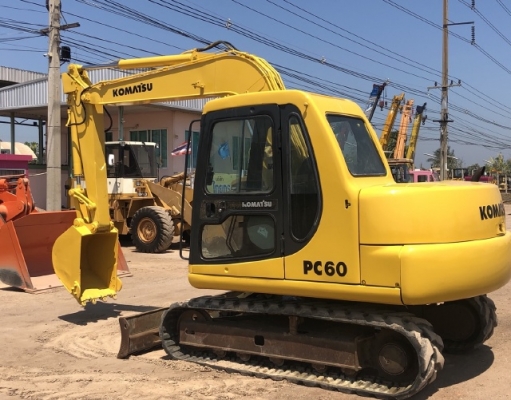 ขายรถขุด KOMATSU PC60-7 ใบมีดดัน นำเข้าเองจากญี่ปุ่น สภาพสวยพร้อมใช้ มีVDOการทำงานครับ