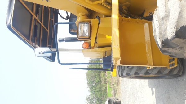 รถตัก KOMATSU WA100-1 รถตัก KOMATSU WA100-1