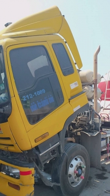 ขายหัวลาก Isuzu Gica 320 ปี55 เครื่อง 6SD1 ครับ แก๊สCNG