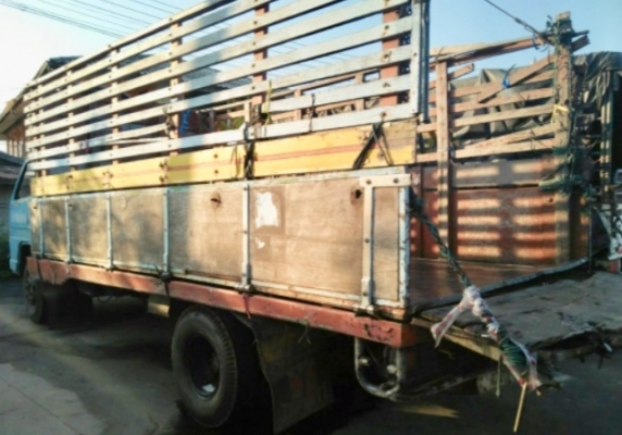 ขายด่วน ISUZU NPR 115 HP ปี 34 รถห้างแท้ กระบะคอกไม้ความยาว 4.30 เมตรสภาพดี เครื่องแรงดีพร้อมใช้งาน 