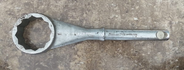 สินค้าใหม่เก่าเก็บ แหวน Snap-on 2 9/16 XH182A USA(ุ65mm) ใช้ต่อด้ามขัน หรือท่อแป็บ ไม่เคยใช้งานเก่าเก็บ