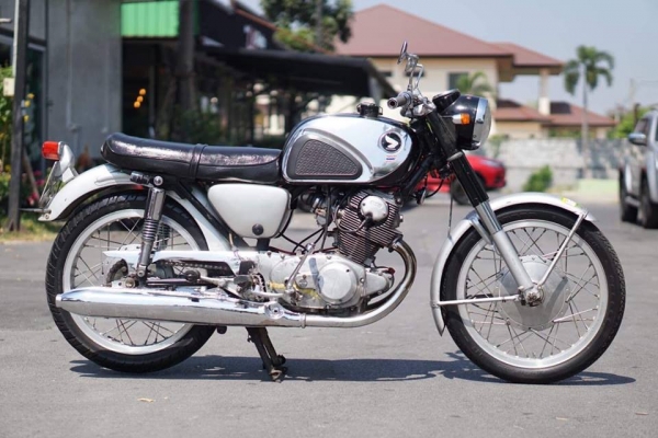 ร้าน วุฒิ นนบุรี ขาย HONDA CB77 สุดหลอในตำนาน ที่มีอยู่จริง ร้าน วุฒิ นนบุรี ขาย HONDA CB77 สุดหลอในตำนาน ที่มีอยู่จริง