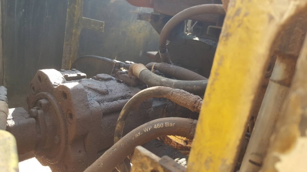 ขาย แบคโฮ KOBELCO SK200-3 เอกสารใบซื้อขาย เครื่องเดิม ปั้ม K3V ช่วงล่างต้องเก็บงาน รถใช้งานได้ครับ