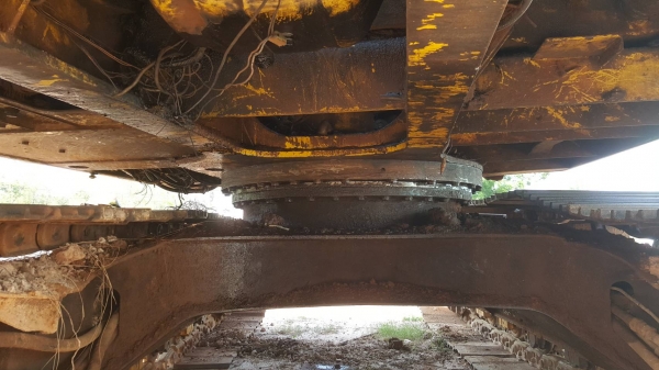 ขาย แบคโฮ KOBELCO SK200-3 เอกสารใบซื้อขาย เครื่องเดิม ปั้ม K3V ช่วงล่างต้องเก็บงาน รถใช้งานได้ครับ