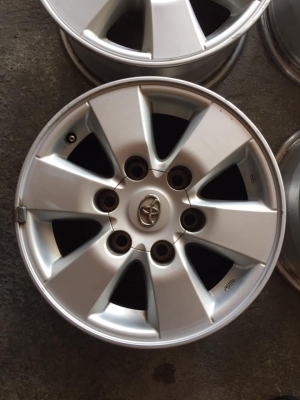 ล้อโตโยต้า ขอบ15+น๊อตเดิม ชุด4วง3900บ.ล้อไม่เบียดบิ่น มีลอยตามใช้งาน สนใจโทร0879050181.ส่งได้ทั่วไทยครับ