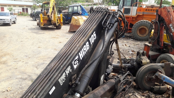 ขายเครนพับ HIAB 105-2 ขนาด 4.5 ตัน นำเข้า โทร084-5424150 line id : rapinzat