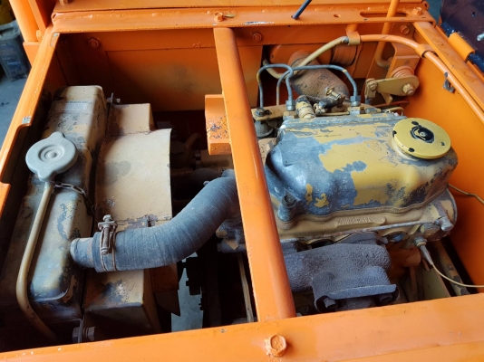 รถตัก MITSUBISHI. WS200 ขนาดบุ้งกี๋ 0.3คิว เครื่อยงยนต์ดีเซล เดินหน้า3เกียรํ ขับเคลื่อน4ล้อ 4WD Full time ระบบเลี้ยวเอว เป็นรถเอวอ่อน พร้อมดิสเบรค รถนอกเก่าญี่ปุ่นไม่เคยใช้งานในไทย ราคา265,000บาท  ชม.การใช้งาน2,400 ชม. สนใจติดต่อ #KPGแทรคเตอร์ 081-84