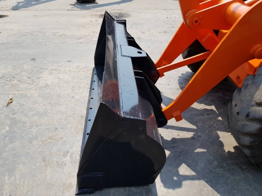 รถตัก MITSUBISHI. WS200 ขนาดบุ้งกี๋ 0.3คิว เครื่อยงยนต์ดีเซล เดินหน้า3เกียรํ ขับเคลื่อน4ล้อ 4WD Full time ระบบเลี้ยวเอว เป็นรถเอวอ่อน พร้อมดิสเบรค รถนอกเก่าญี่ปุ่นไม่เคยใช้งานในไทย ราคา265,000บาท  ชม.การใช้งาน2,400 ชม. สนใจติดต่อ #KPGแทรคเตอร์ 081-84