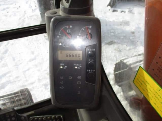 ขายจ้า..HITACHI ZX135US-E เก่านอกแท้  ใบใหญ่ 70  ใช้งานมาน้อยโทร 089-3818694 จ๊อย