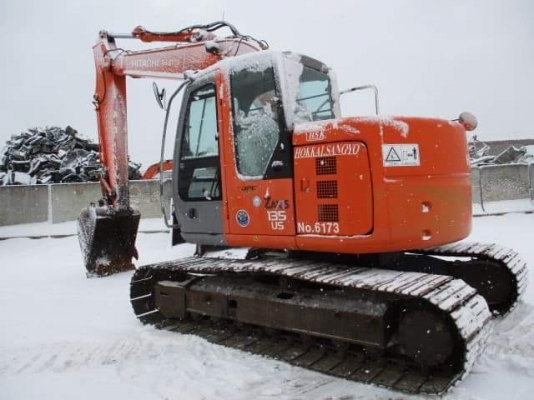 ขายจ้า..HITACHI ZX135US-E เก่านอกแท้  ใบใหญ่ 70  ใช้งานมาน้อยโทร 089-3818694 จ๊อย