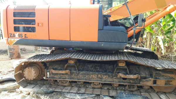 ขายแบคโฮ HITACHI ZX200-5G เอกสารอินวอย ราคา 1,480,000