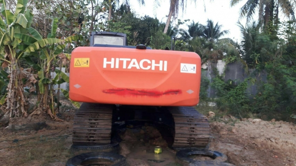ขายแบคโฮ HITACHI ZX200-5G เอกสารอินวอย ราคา 1,480,000