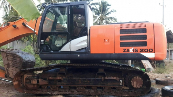 ขายแบคโฮ HITACHI ZX200-5G เอกสารอินวอย ราคา 1,480,000