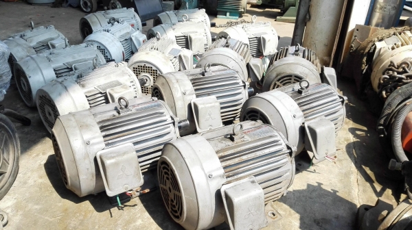 มอเตอร์ไฟฟ้ากำลัง Mitsubishi & Toshiba JAPAN ขนาด 5 HP 4 Pole 1400 rpm 380V มอเตอร์ไฟฟ้ากำลัง Mitsubishi & Toshiba JAPAN ขนาด 5 HP 4 Pole 1400 rpm 380V
