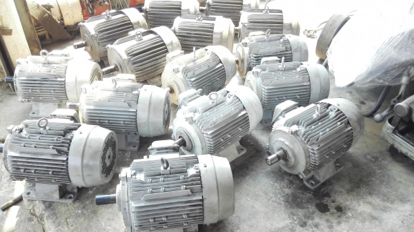 มอเตอร์ไฟฟ้ากำลัง Mitsubishi &amp; Toshiba JAPAN ขนาด 5 HP 4 Pole 1400 rpm 380V