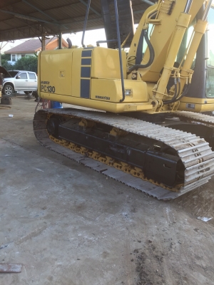 PC130-6 KOMATSU ราคา1,150,000บาท  แอร์เย็น ช่วงล่างใหม่ สนใจโทรหาที่เบอร์ 081-989-1989 หรั่งครับ