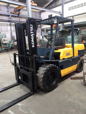 komatsu 3.5 ตัน งายาวพิเศษ 2.1 ม. รถสวย เครื่องสวย  ไม่เคยวิ่งในไทย ชมเครื่องจักร โฟล์คลิฟท์ รอก นับ1,000รายการจากญี่ปุ่นwww.paholgroup.com